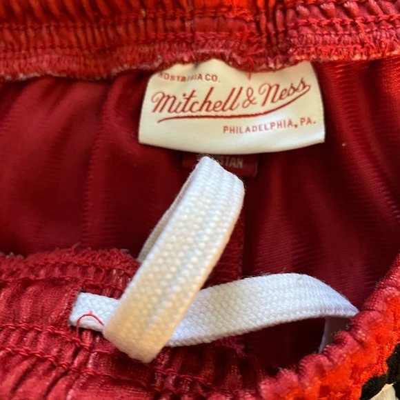 Miami Heat Mitchell & Ness Size 2XLT‎ Spellout Athletic Shorts Red & Black - Picture 4 of 7